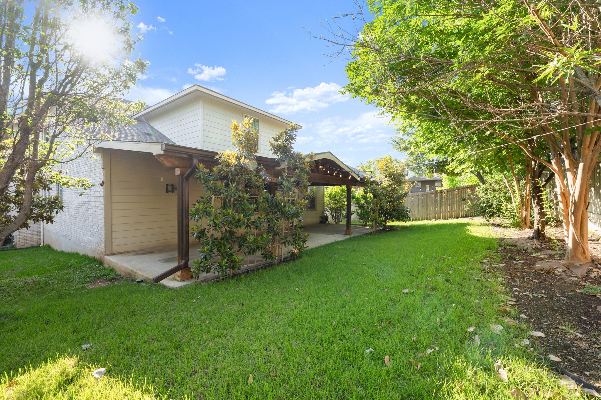 411 Olmos Dr, Leander, TX 78641