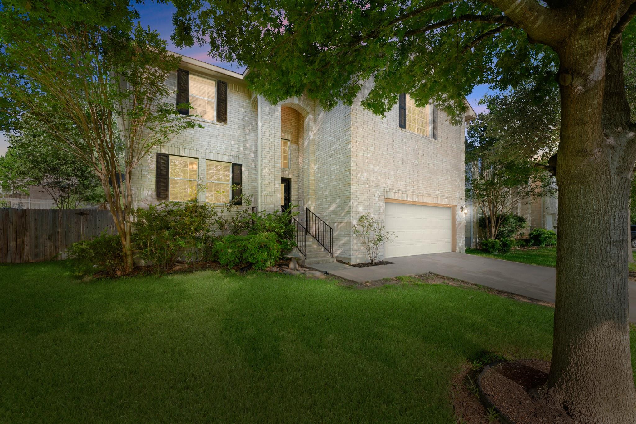 411 Olmos Dr, Leander, TX 78641