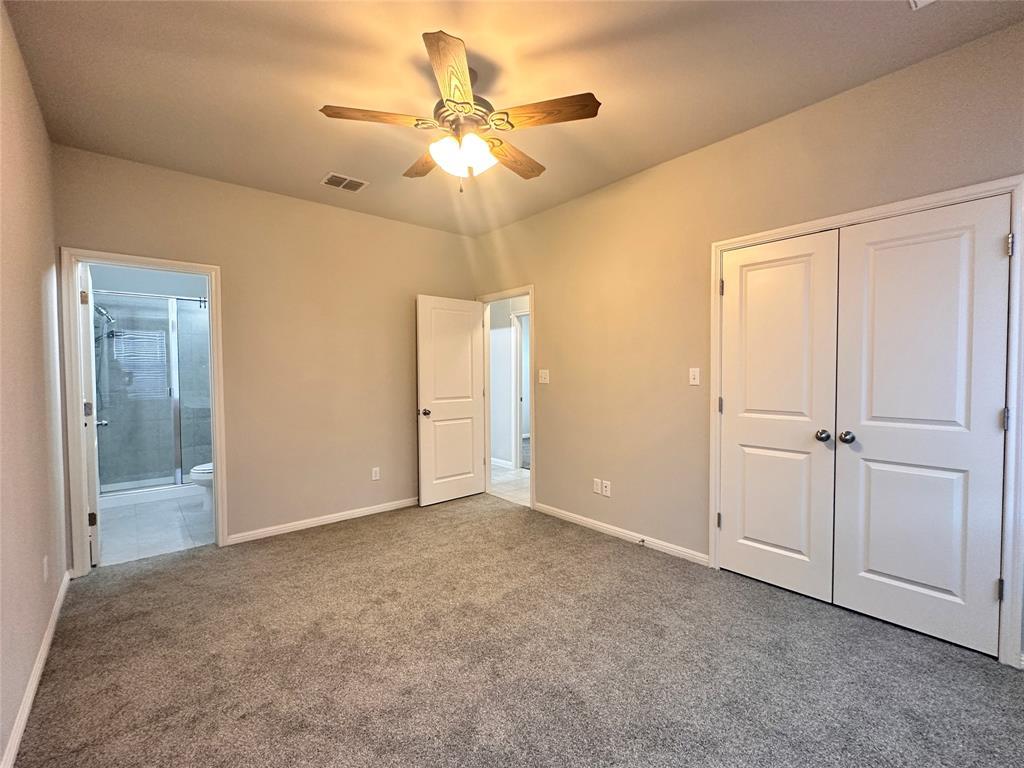 137 Rustic Glen Dr, San Marcos, TX 78666