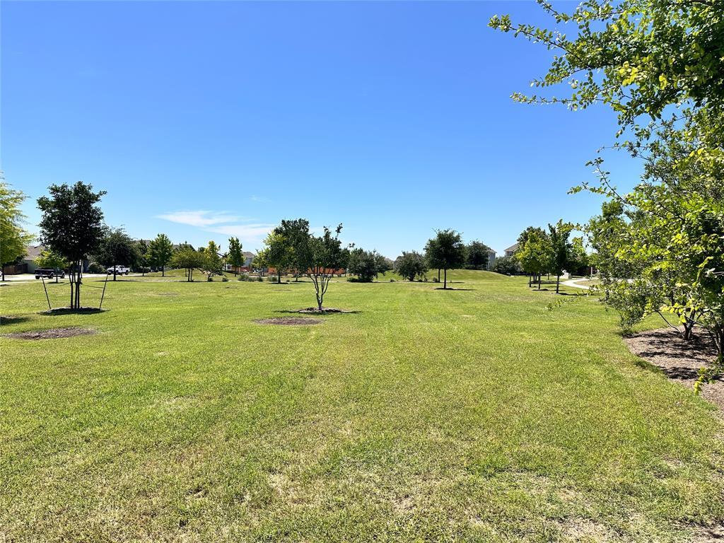 137 Rustic Glen Dr, San Marcos, TX 78666