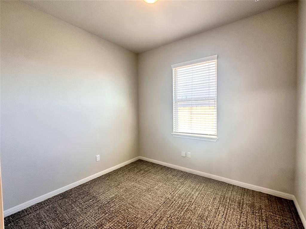 137 Rustic Glen Dr, San Marcos, TX 78666