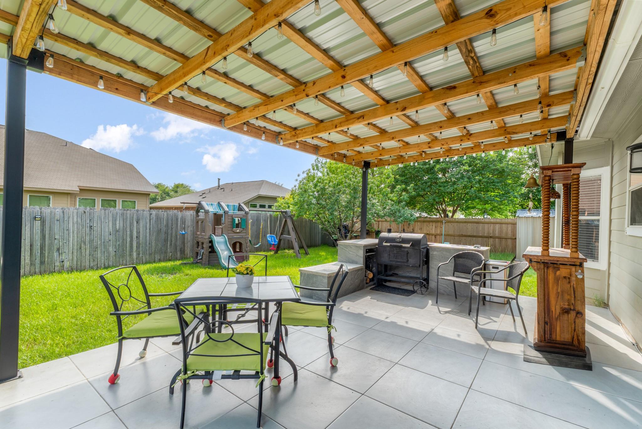 1015 Hondo Ln, Hutto, TX 78634