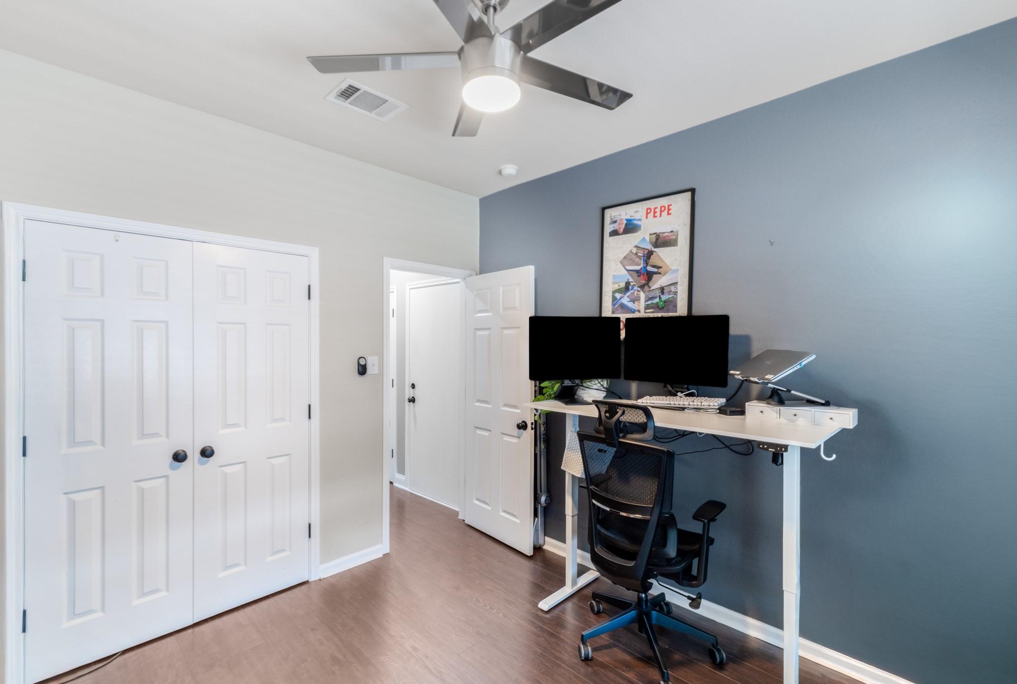 1015 Hondo Ln, Hutto, TX 78634