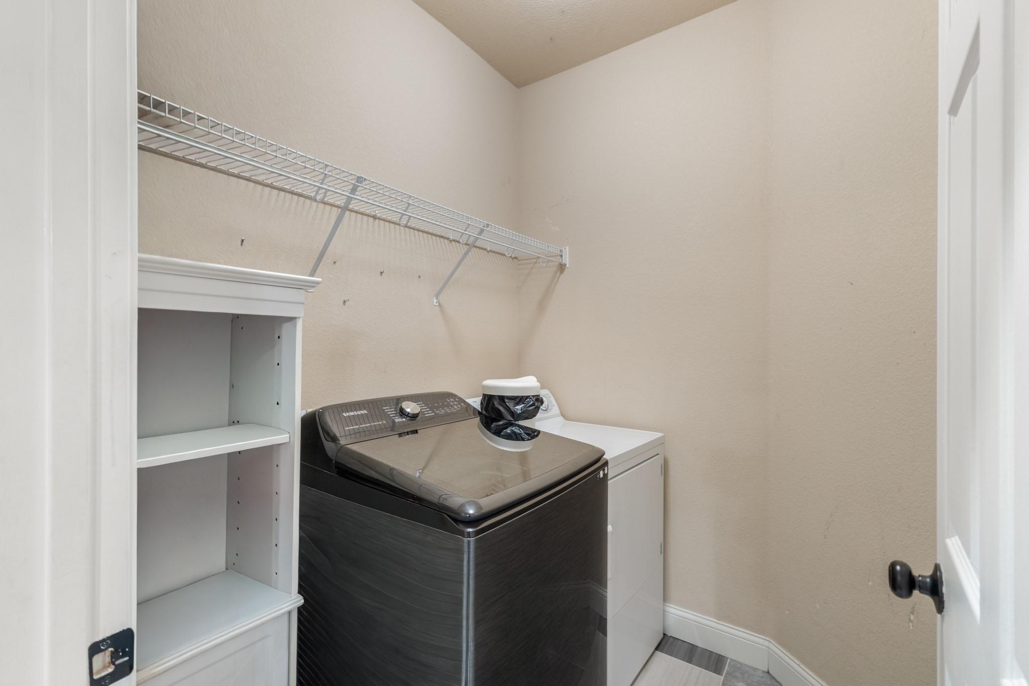 1015 Hondo Ln, Hutto, TX 78634