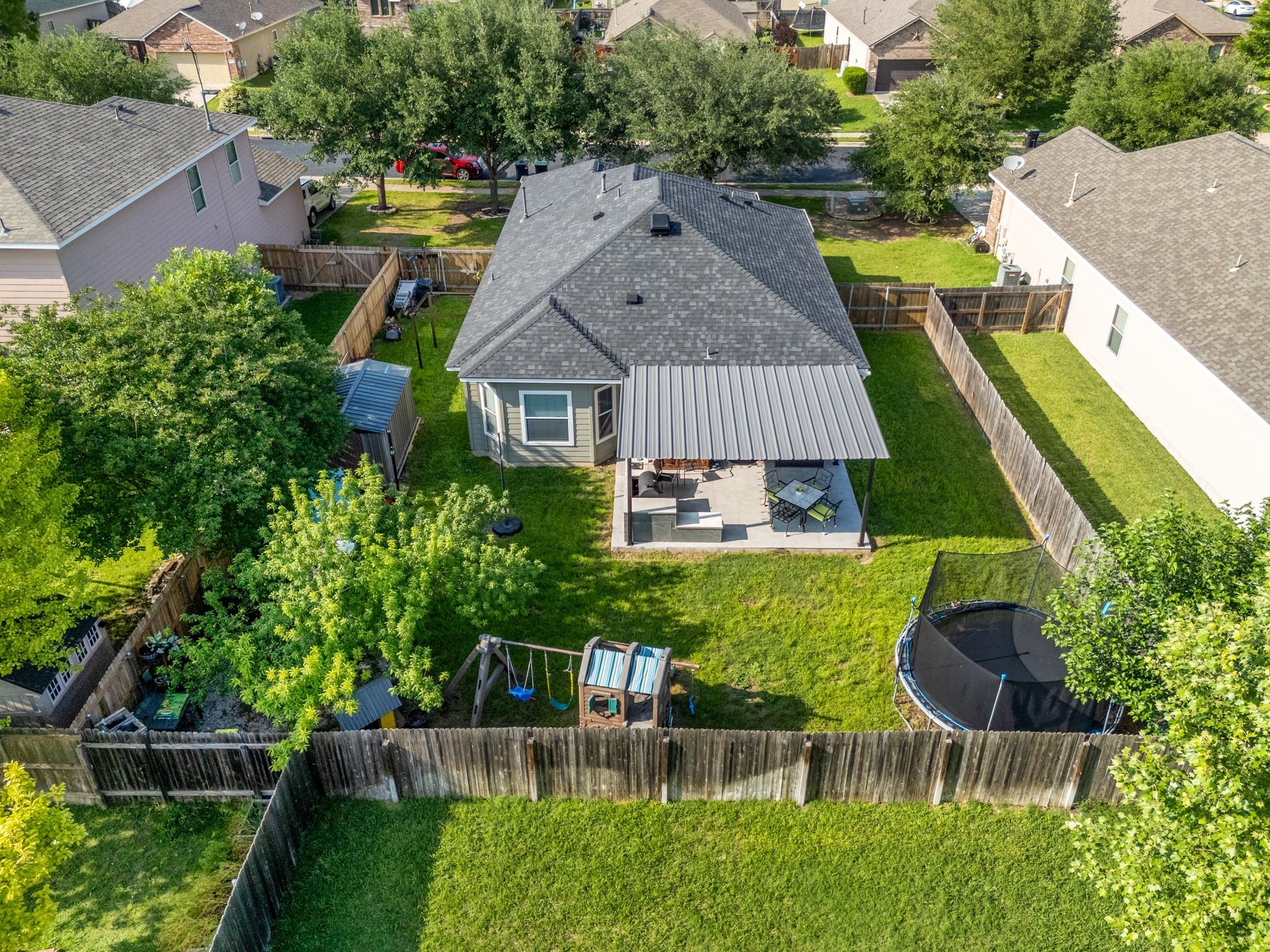 1015 Hondo Ln, Hutto, TX 78634