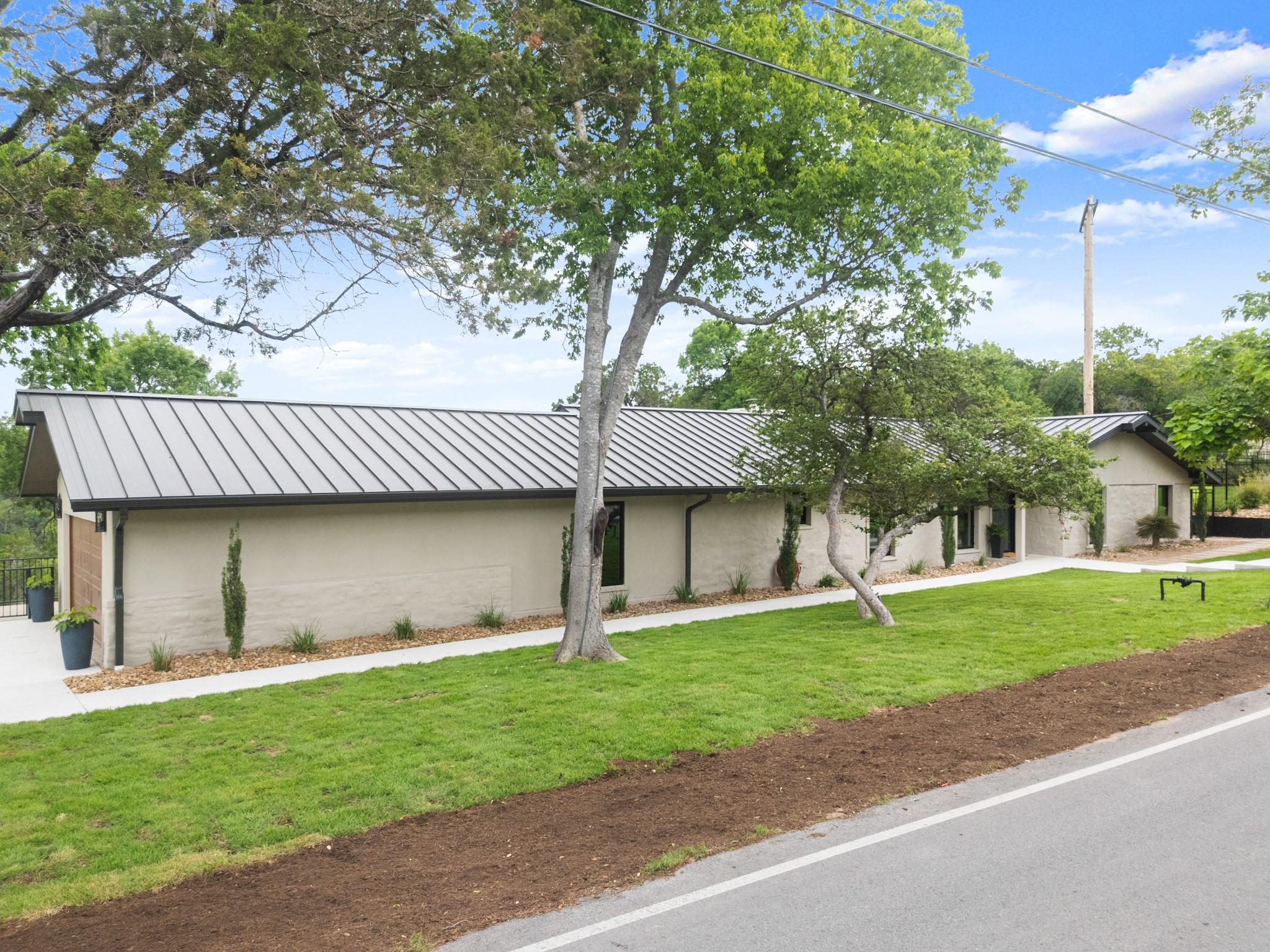1414 Redbud Trl, West Lake Hills, TX 78746
