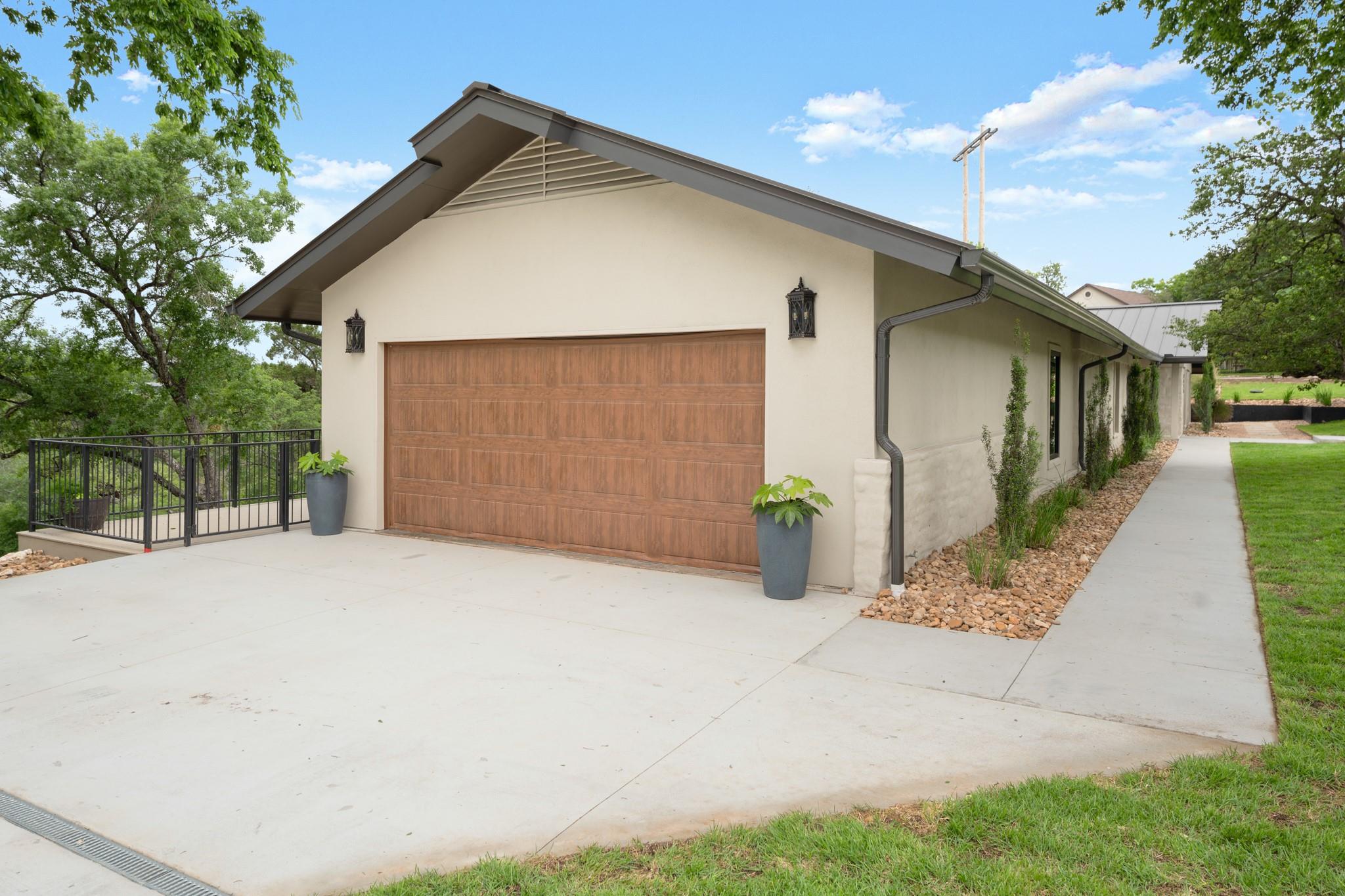1414 Redbud Trl, West Lake Hills, TX 78746