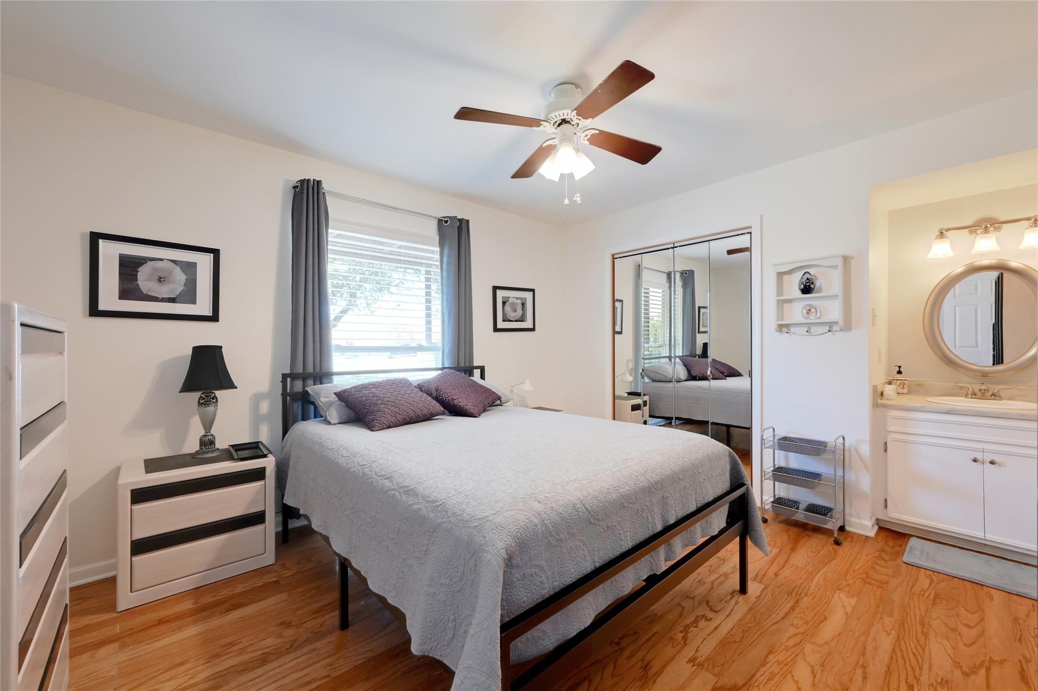2437 Crosswind Dr, Spicewood, TX 78669