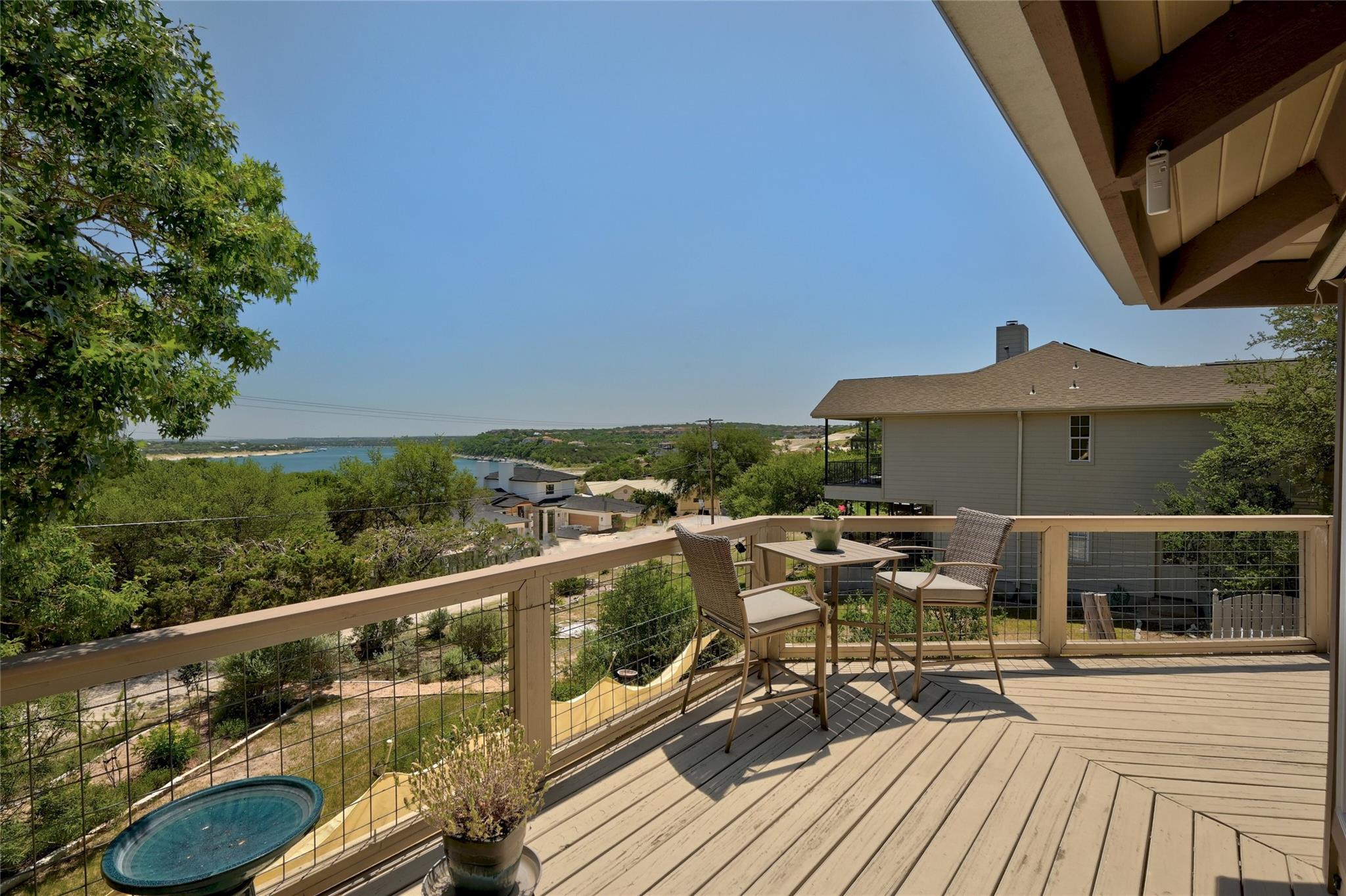 2437 Crosswind Dr, Spicewood, TX 78669