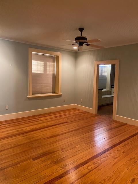 321 N Main St, Taylor, TX 76574