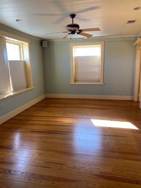 321 N Main St, Taylor, TX 76574