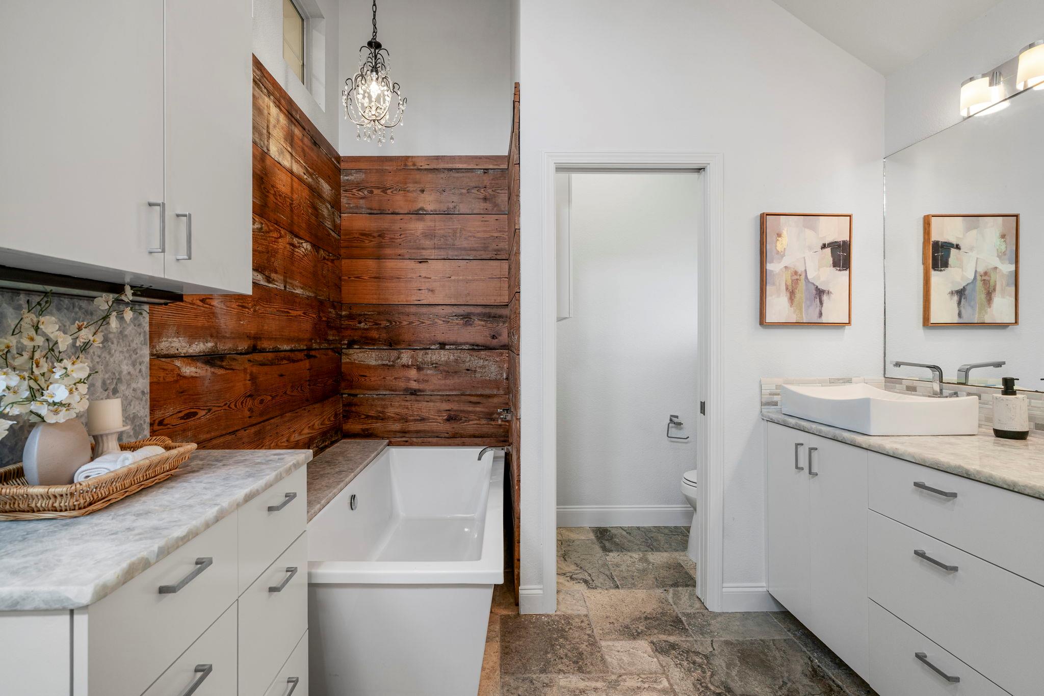 1129 Cedar Pass Rd, Driftwood, TX 78619