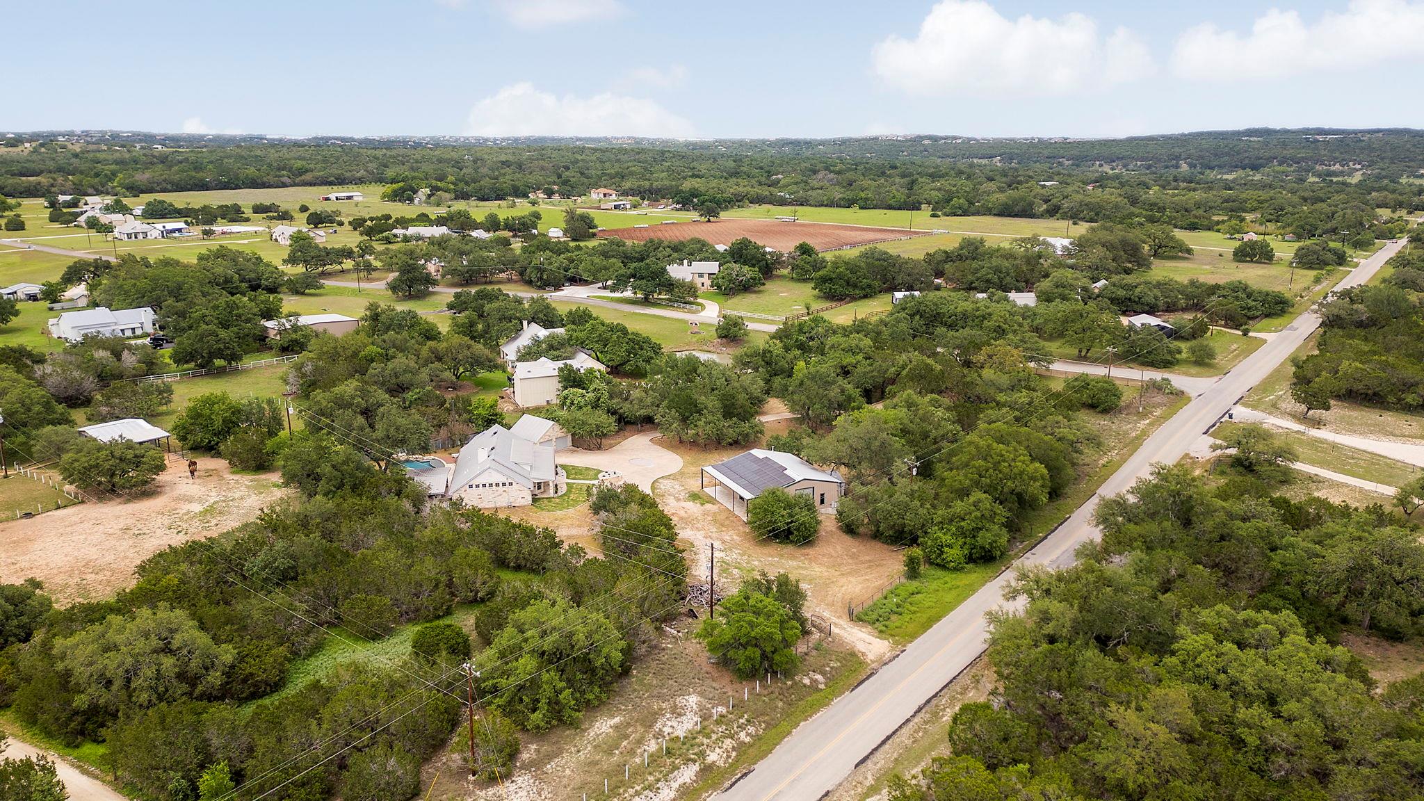1129 Cedar Pass Rd, Driftwood, TX 78619