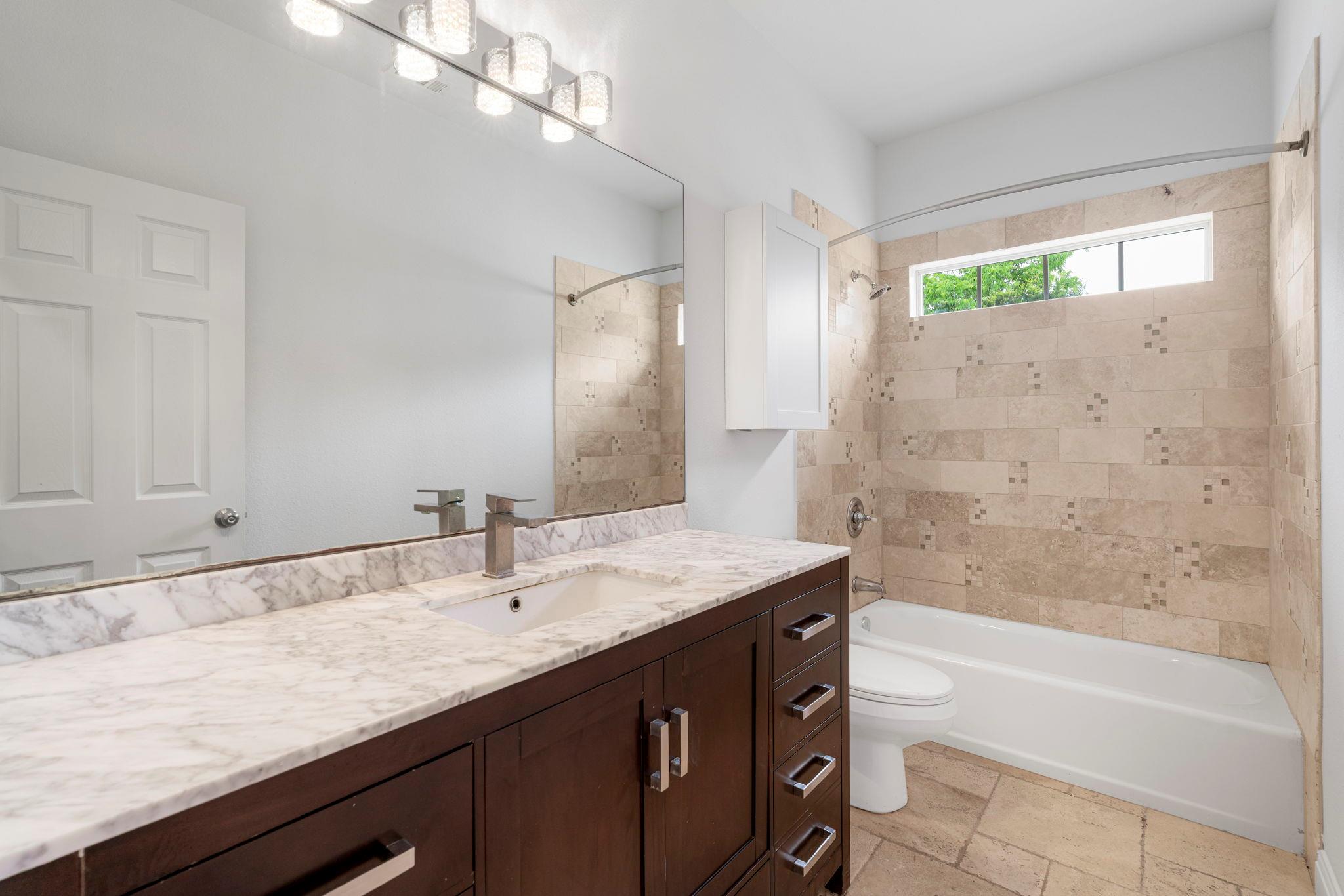 1129 Cedar Pass Rd, Driftwood, TX 78619