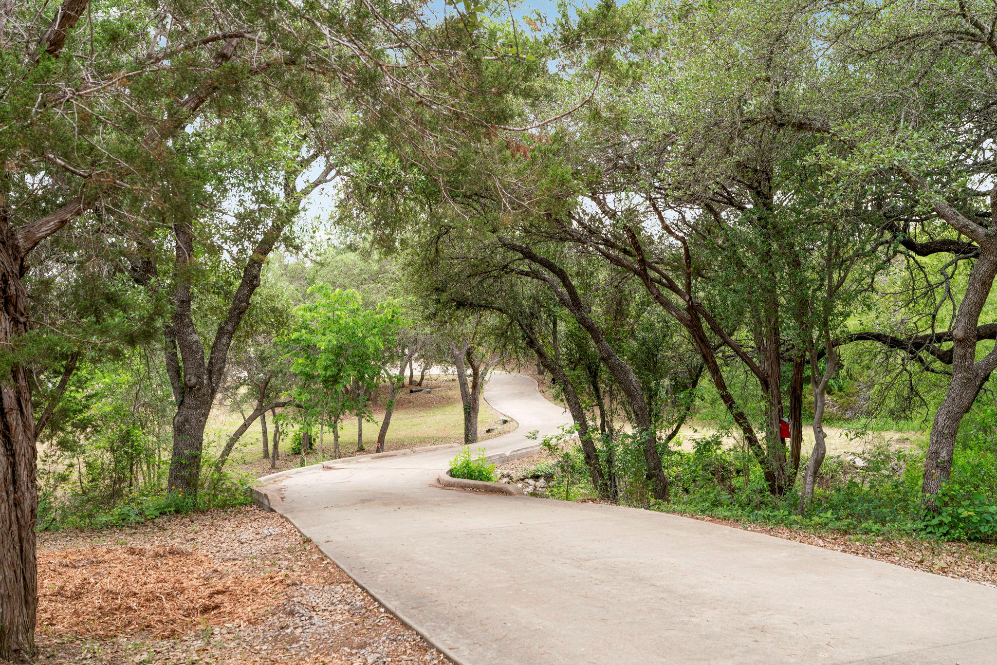 1129 Cedar Pass Rd, Driftwood, TX 78619