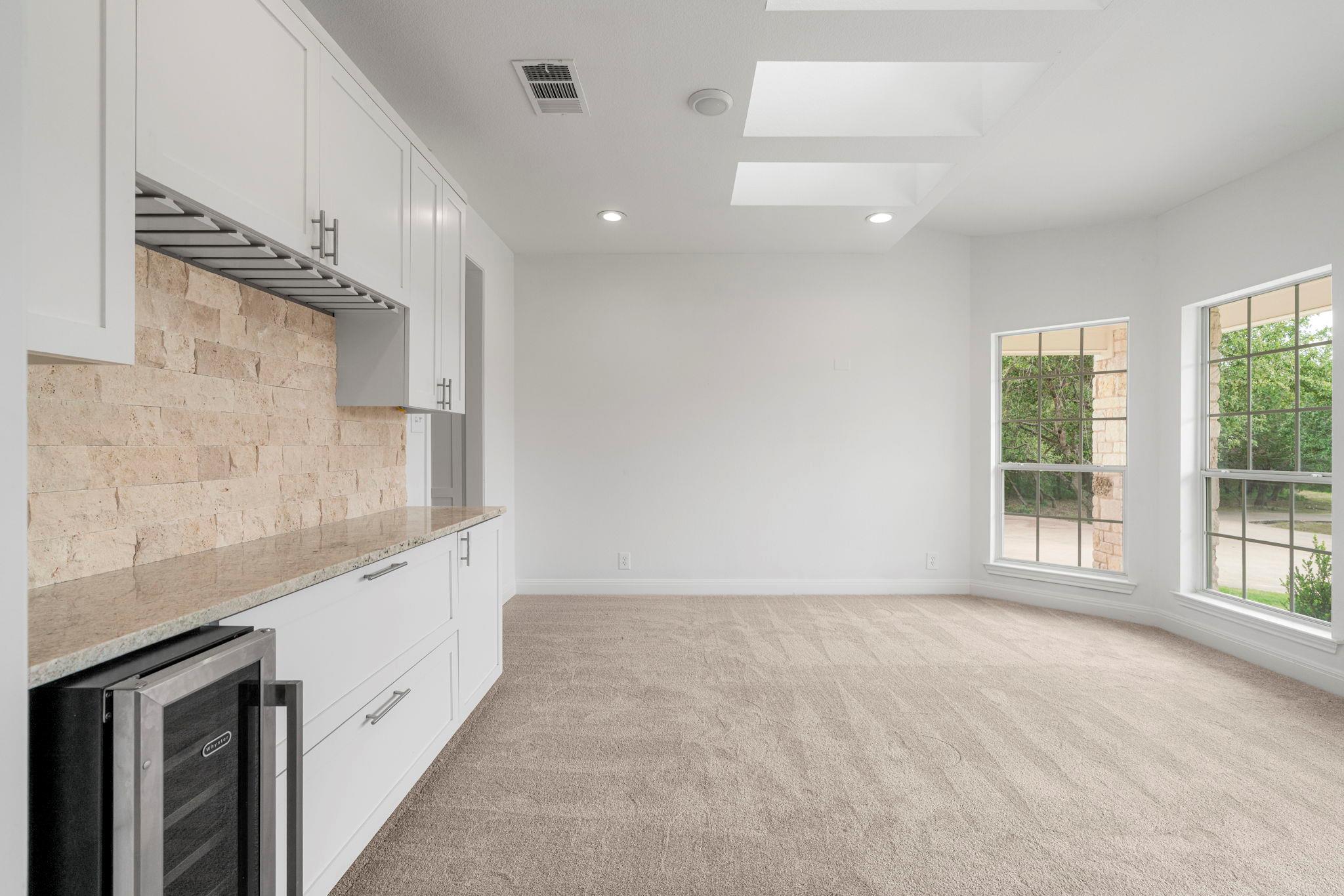 1129 Cedar Pass Rd, Driftwood, TX 78619