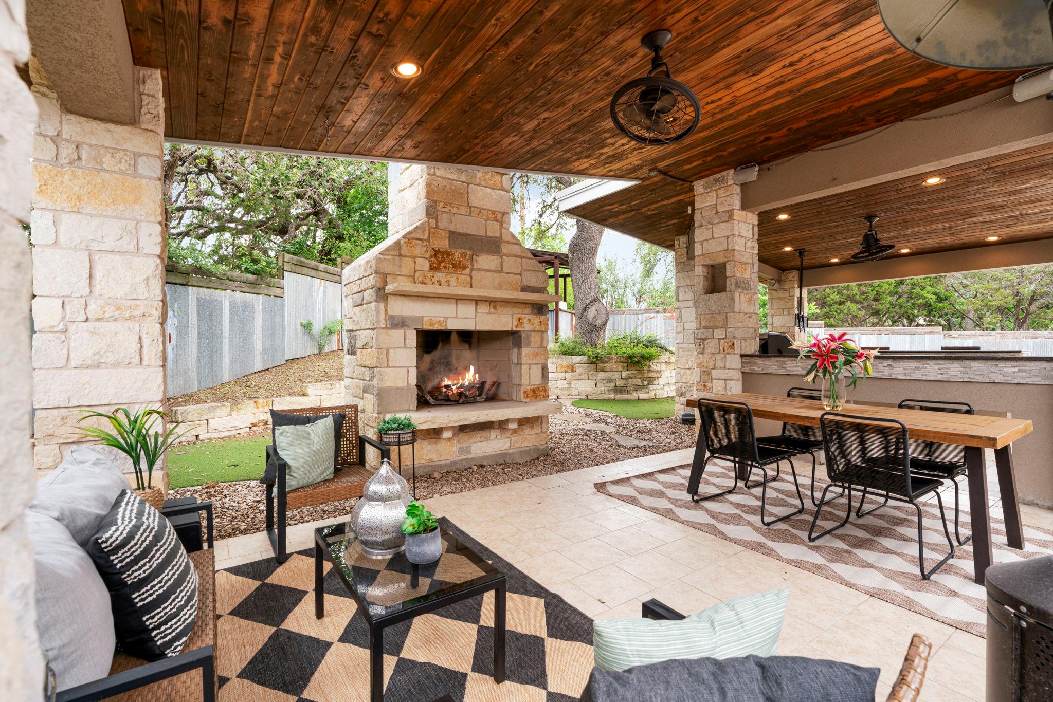 1129 Cedar Pass Rd, Driftwood, TX 78619