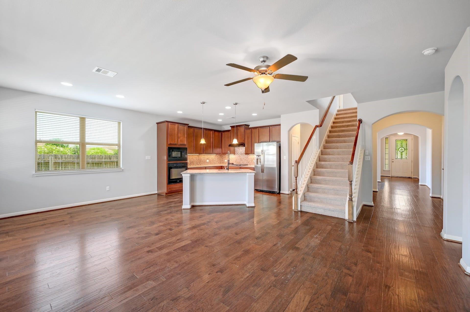 176 Flannery Ln, Buda, TX 78610