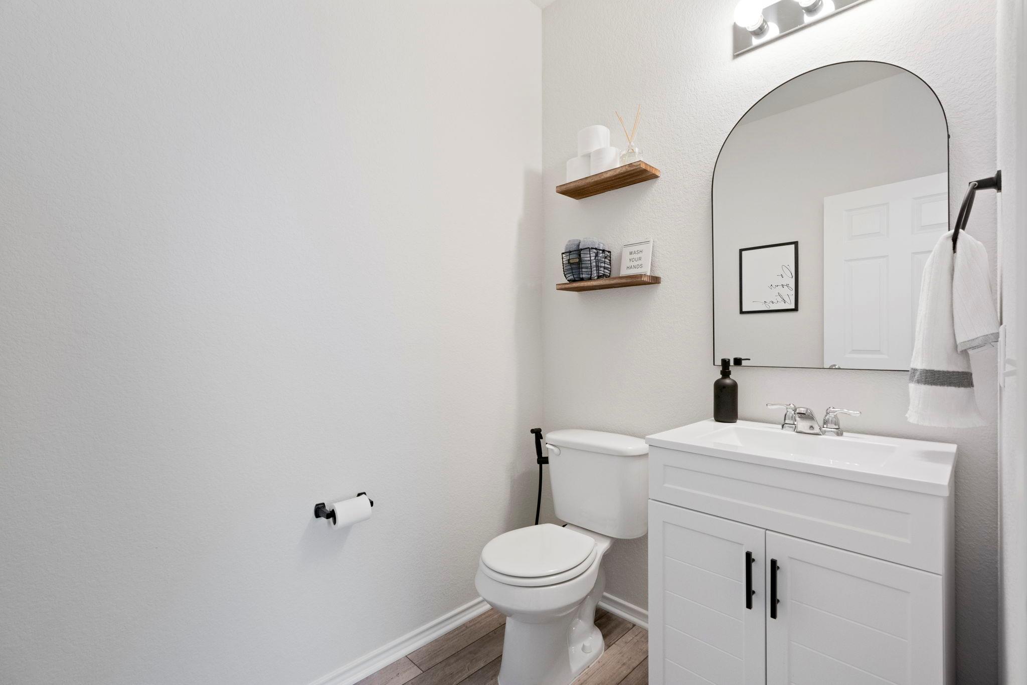 33 Snowy Plover Ln, Leander, TX 78641