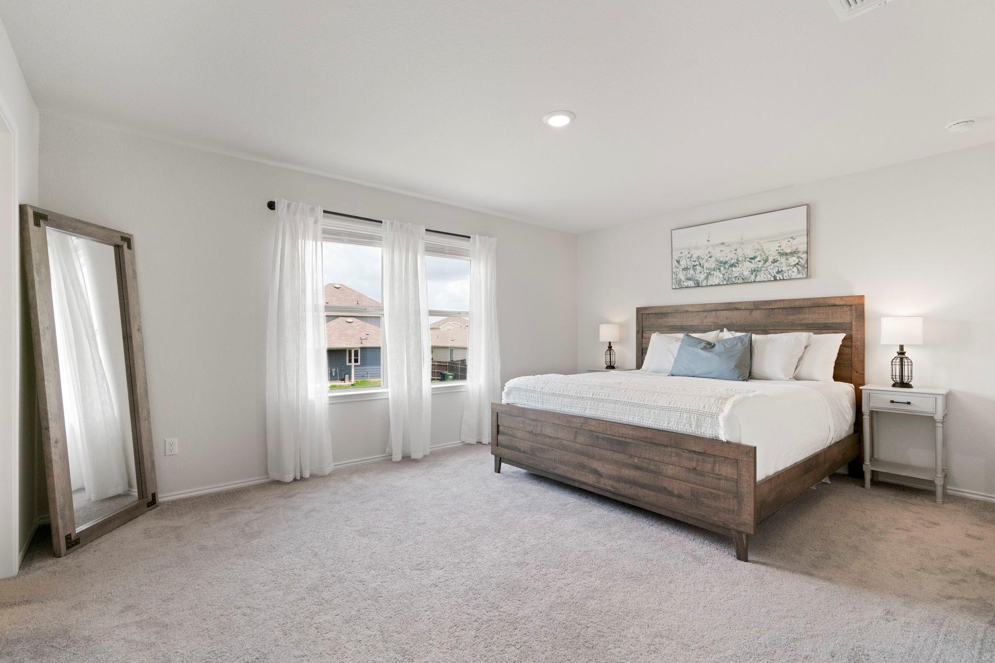 33 Snowy Plover Ln, Leander, TX 78641