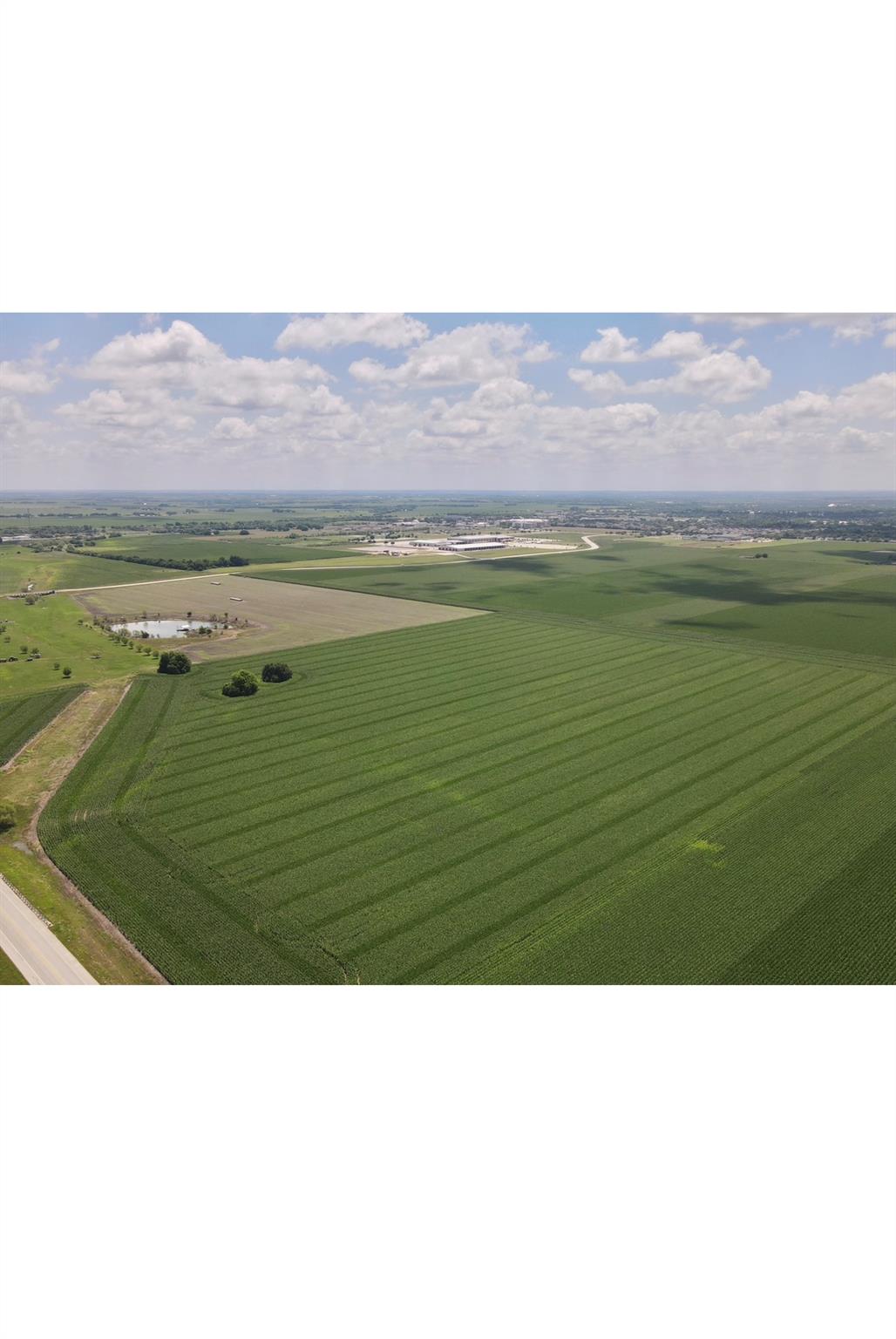 13732 Chandler Rd, Taylor, TX 76574