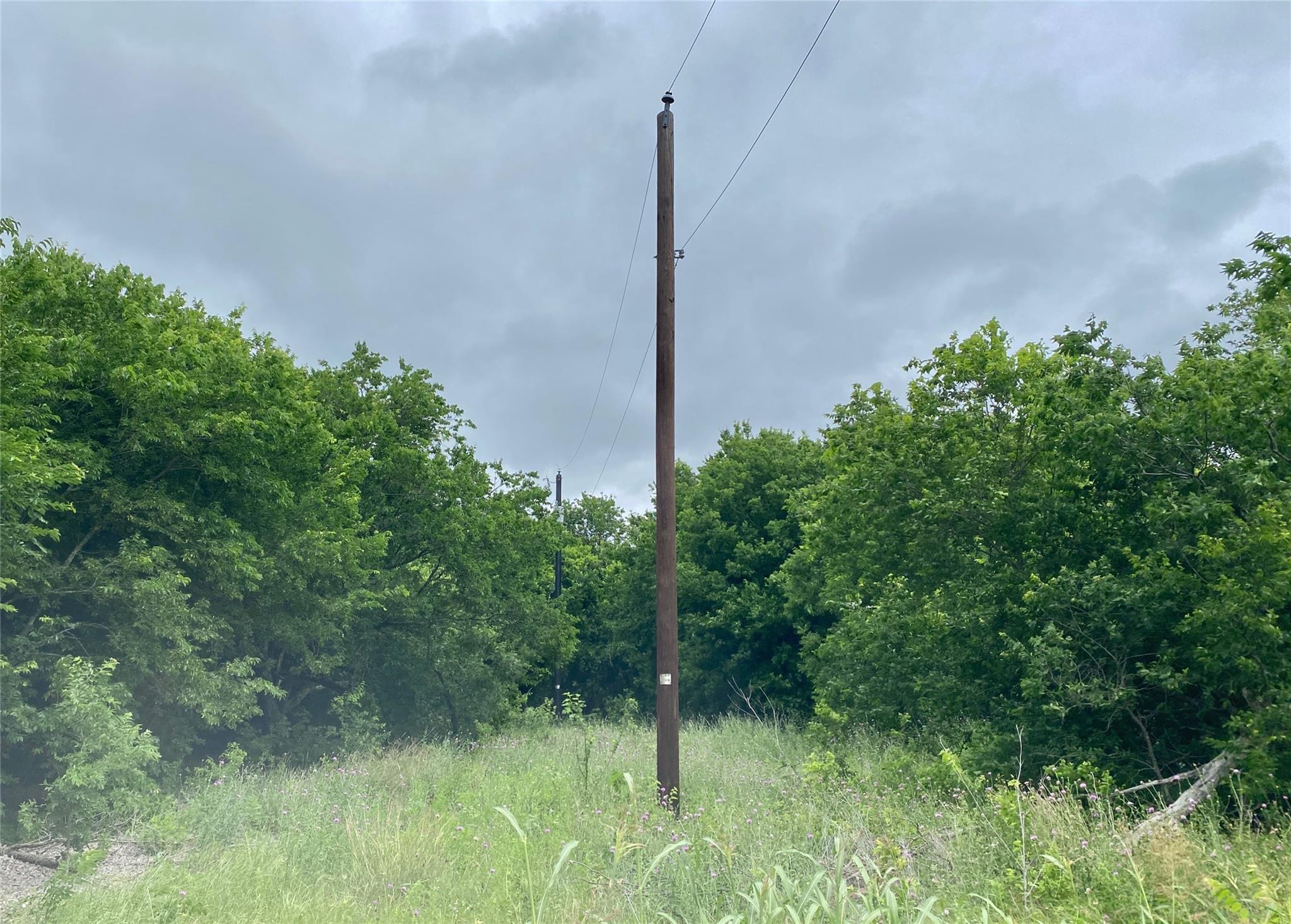13732 Chandler Rd, Taylor, TX 76574
