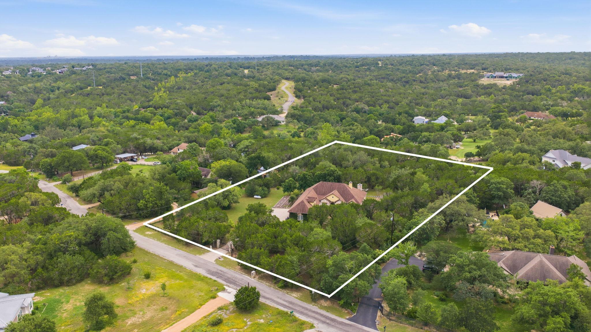 8121 Bluff Trl, Austin, TX 78737