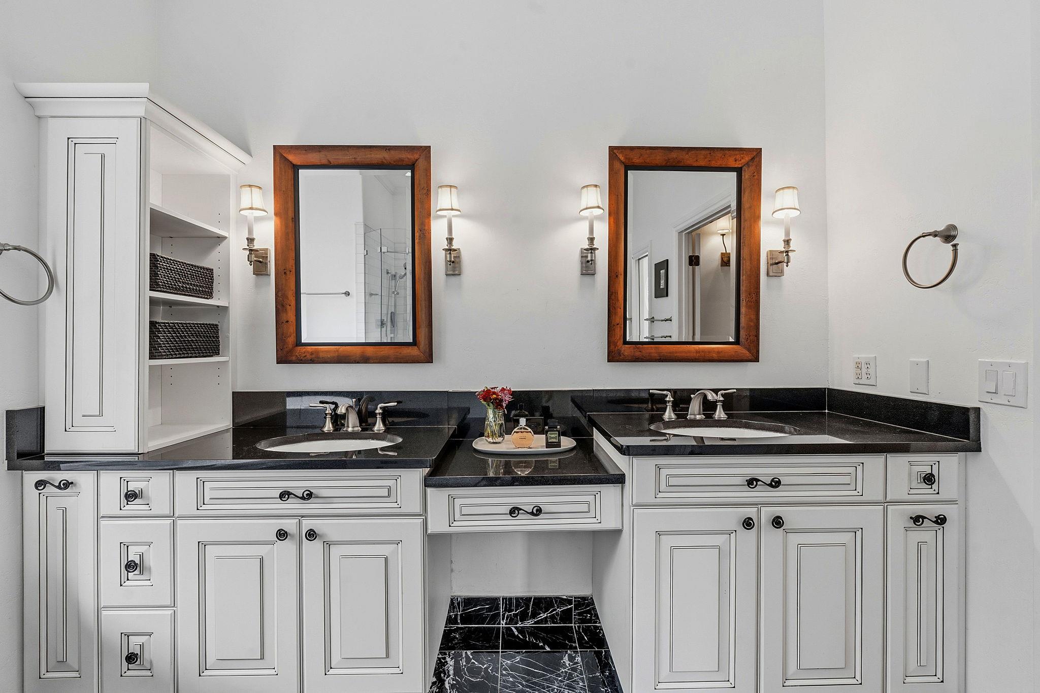 8121 Bluff Trl, Austin, TX 78737