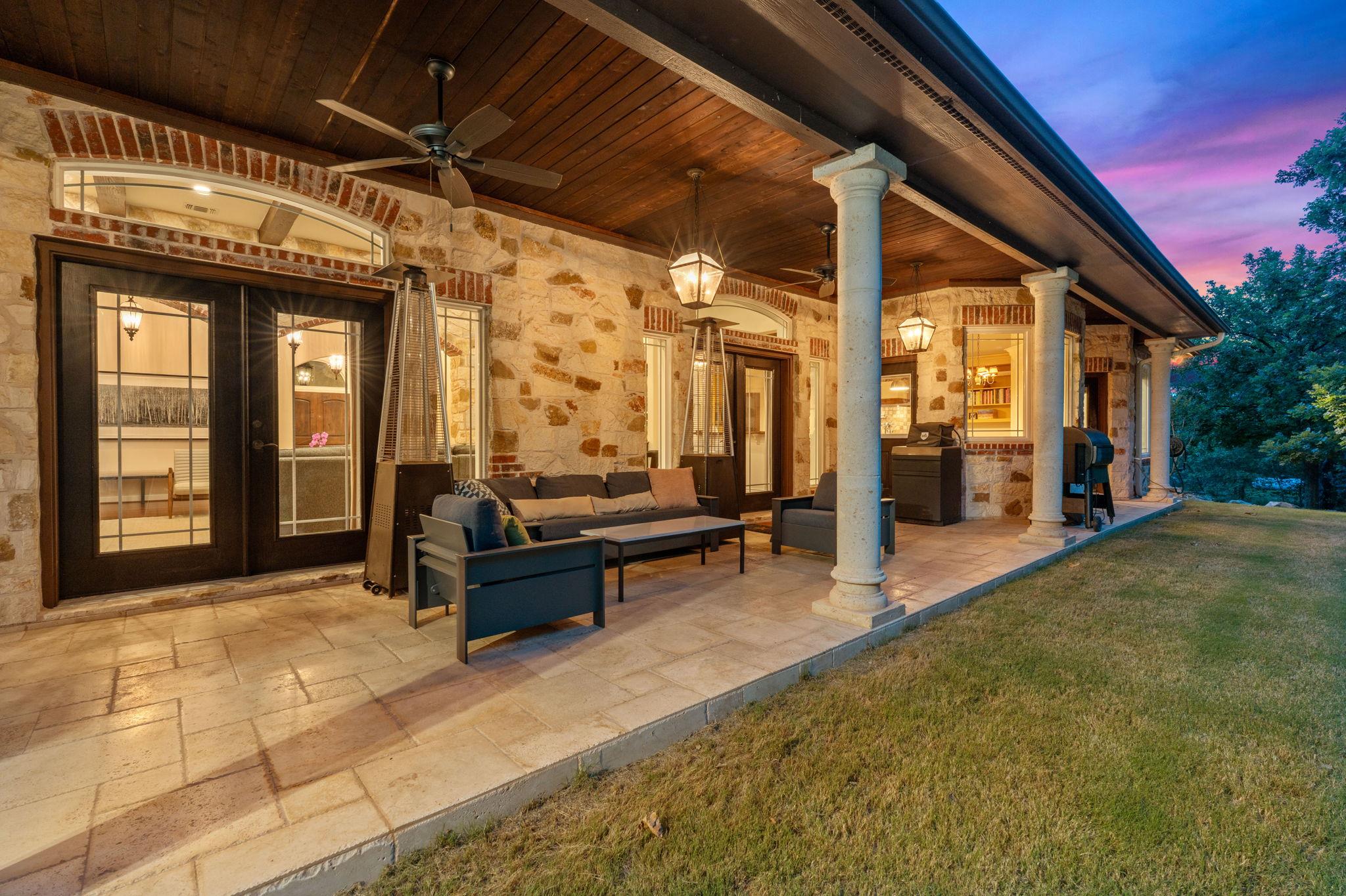 8121 Bluff Trl, Austin, TX 78737