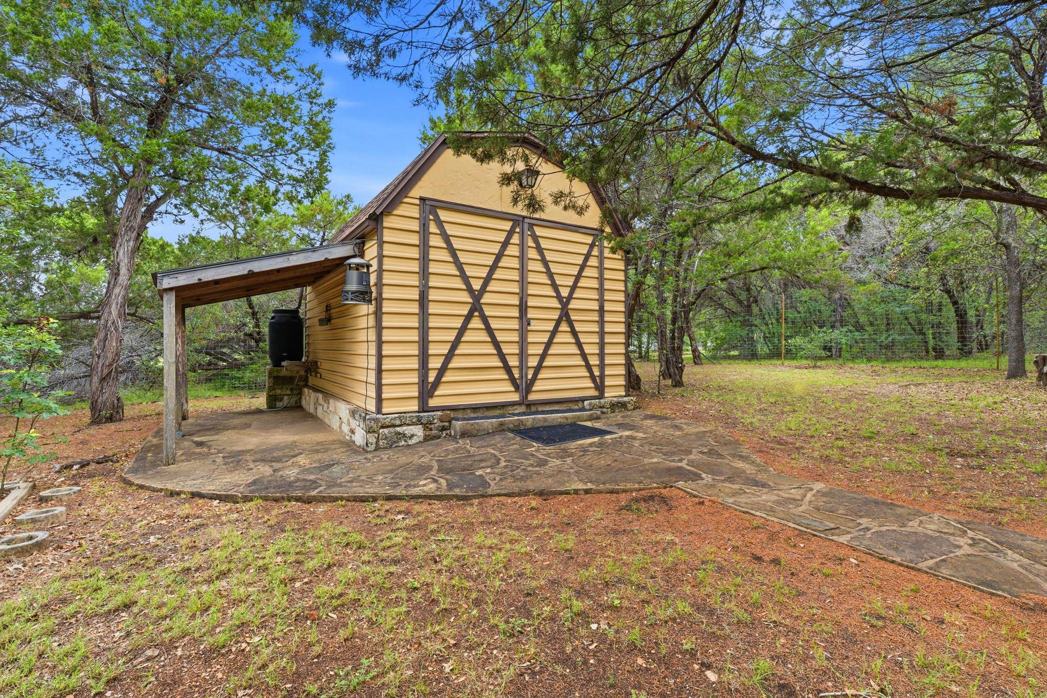 8121 Bluff Trl, Austin, TX 78737
