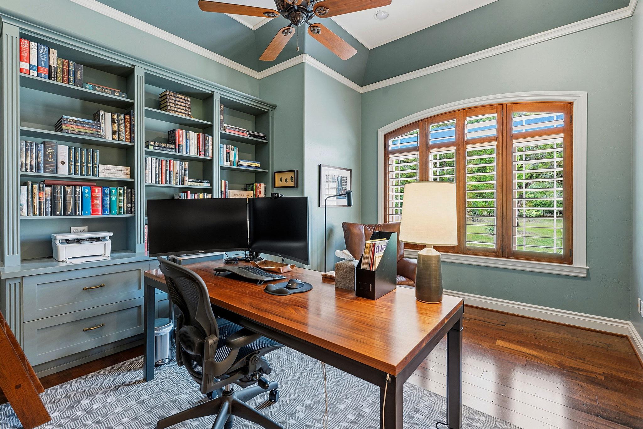 8121 Bluff Trl, Austin, TX 78737