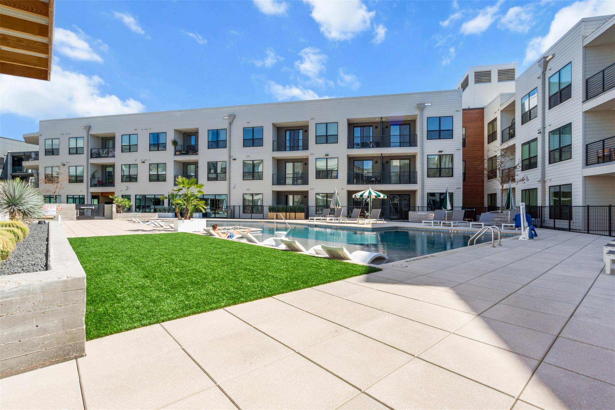 1701 Simond Ave # 418, Austin, TX 78723