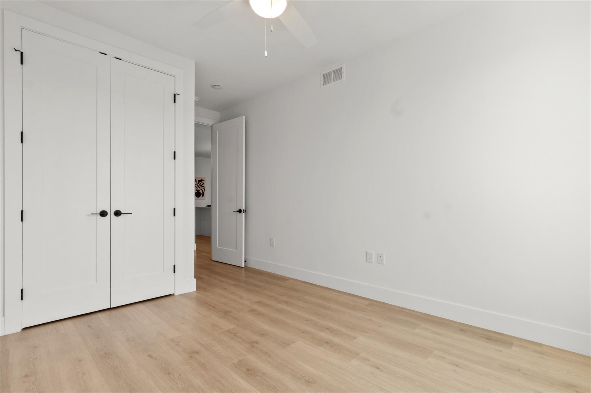 1701 Simond Ave # 418, Austin, TX 78723