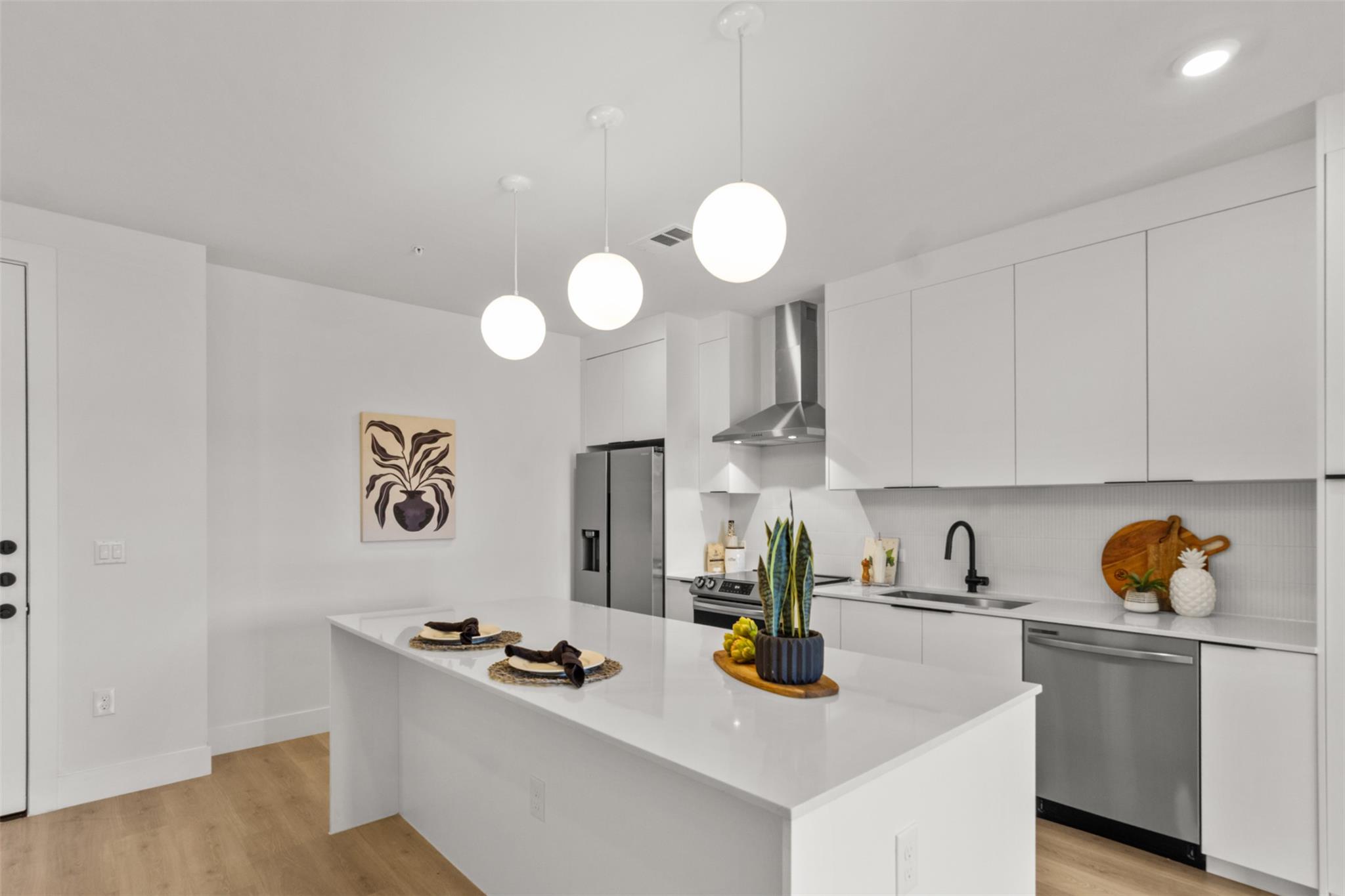 1701 Simond Ave # 418, Austin, TX 78723