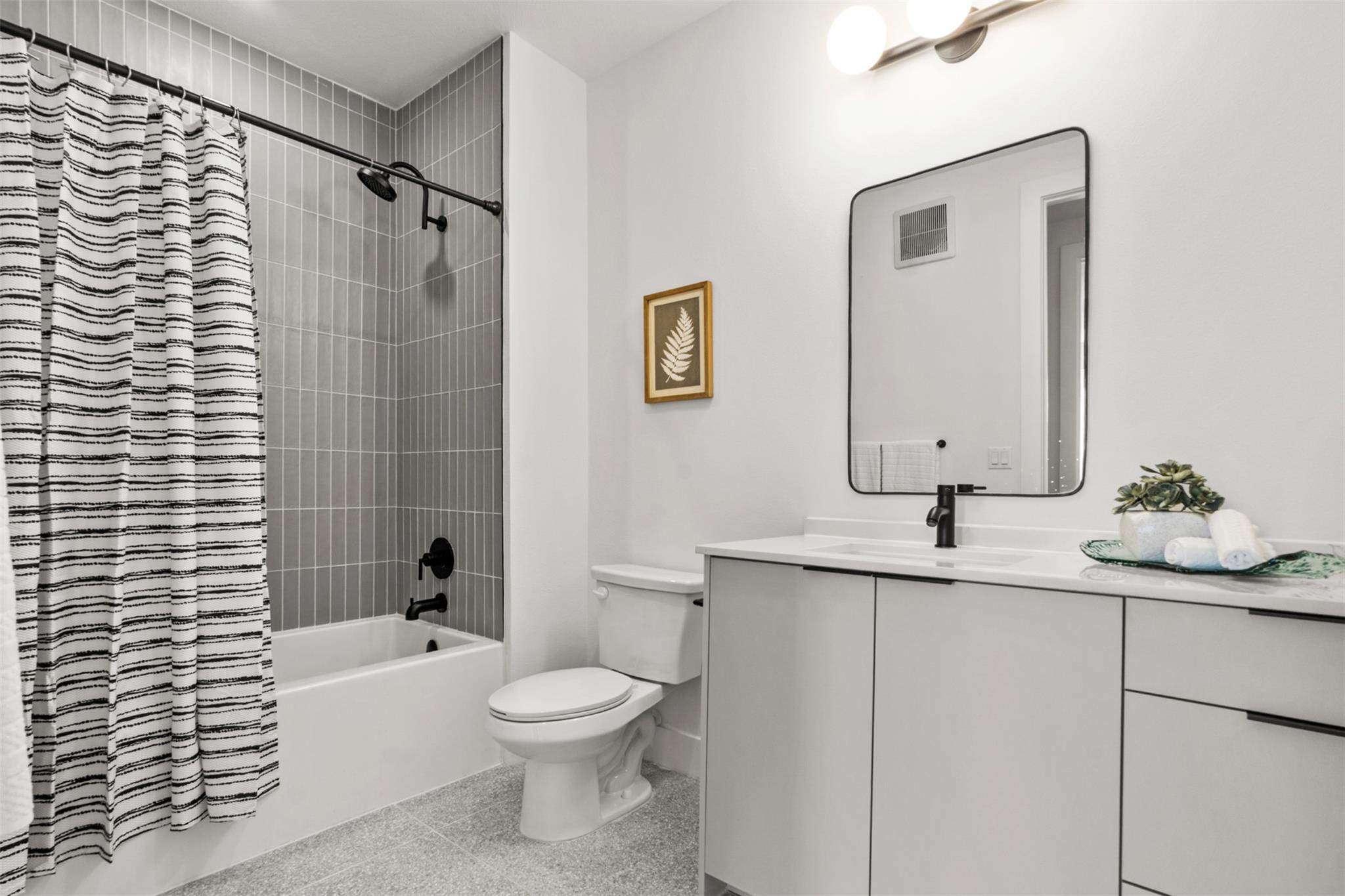 1701 Simond Ave # 418, Austin, TX 78723