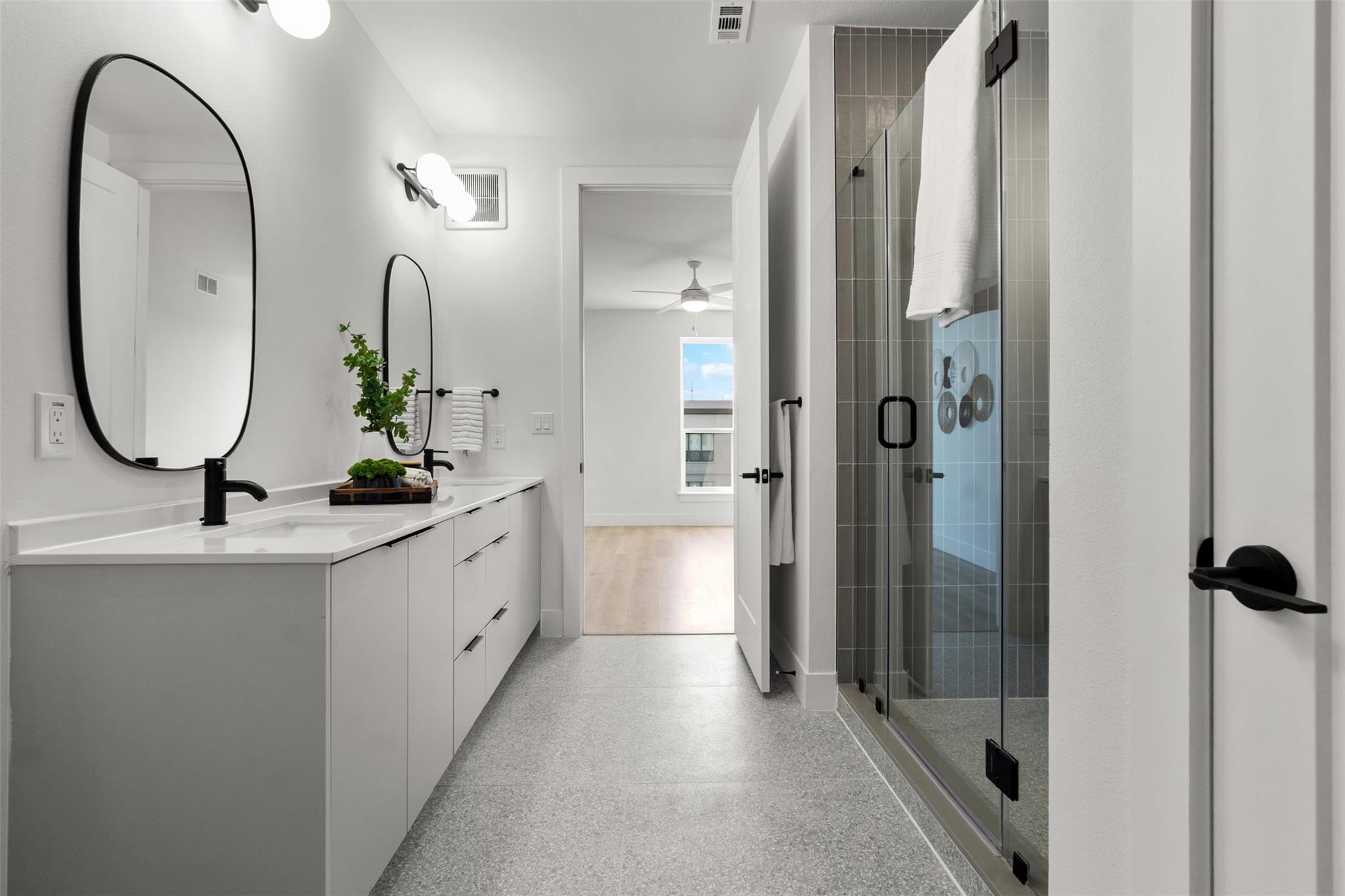 1701 Simond Ave # 418, Austin, TX 78723