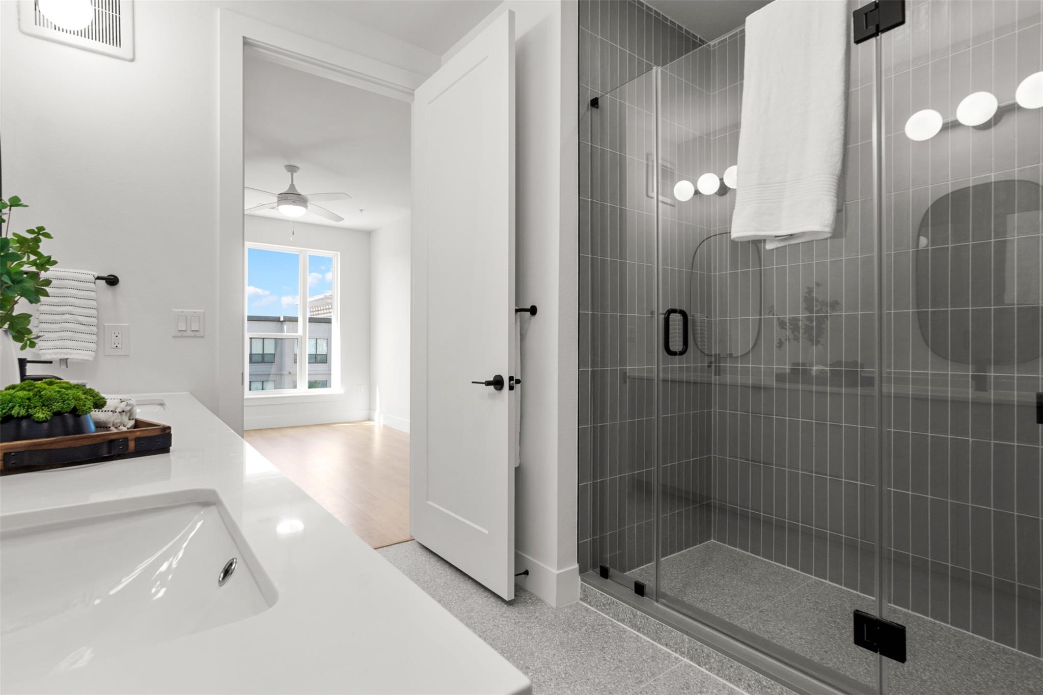 1701 Simond Ave # 418, Austin, TX 78723