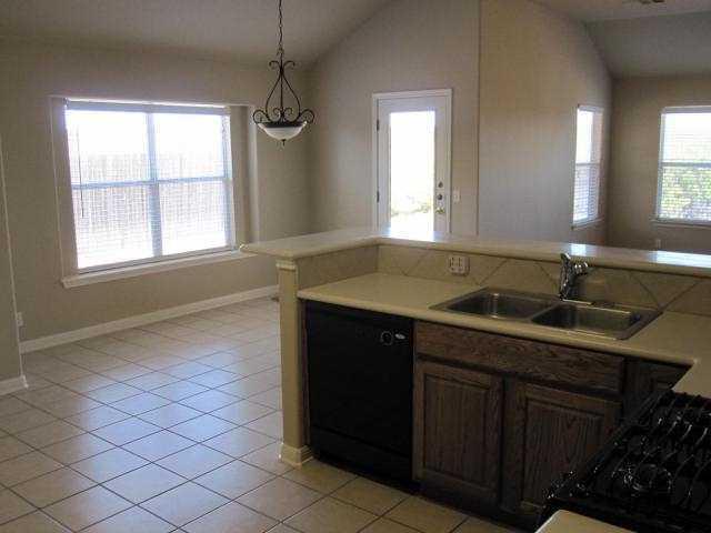 728 Abbeyglen Castle Dr, Pflugerville, TX 78660