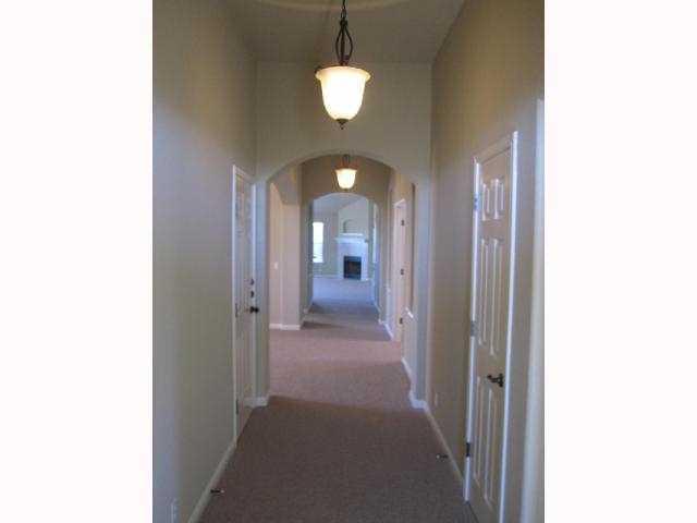 728 Abbeyglen Castle Dr, Pflugerville, TX 78660
