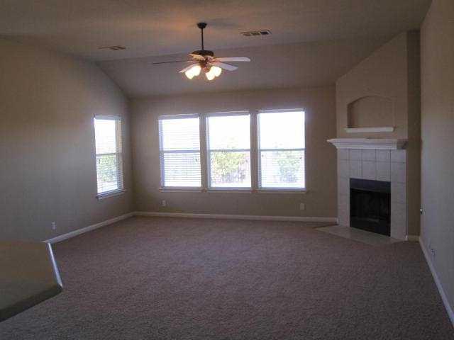 728 Abbeyglen Castle Dr, Pflugerville, TX 78660