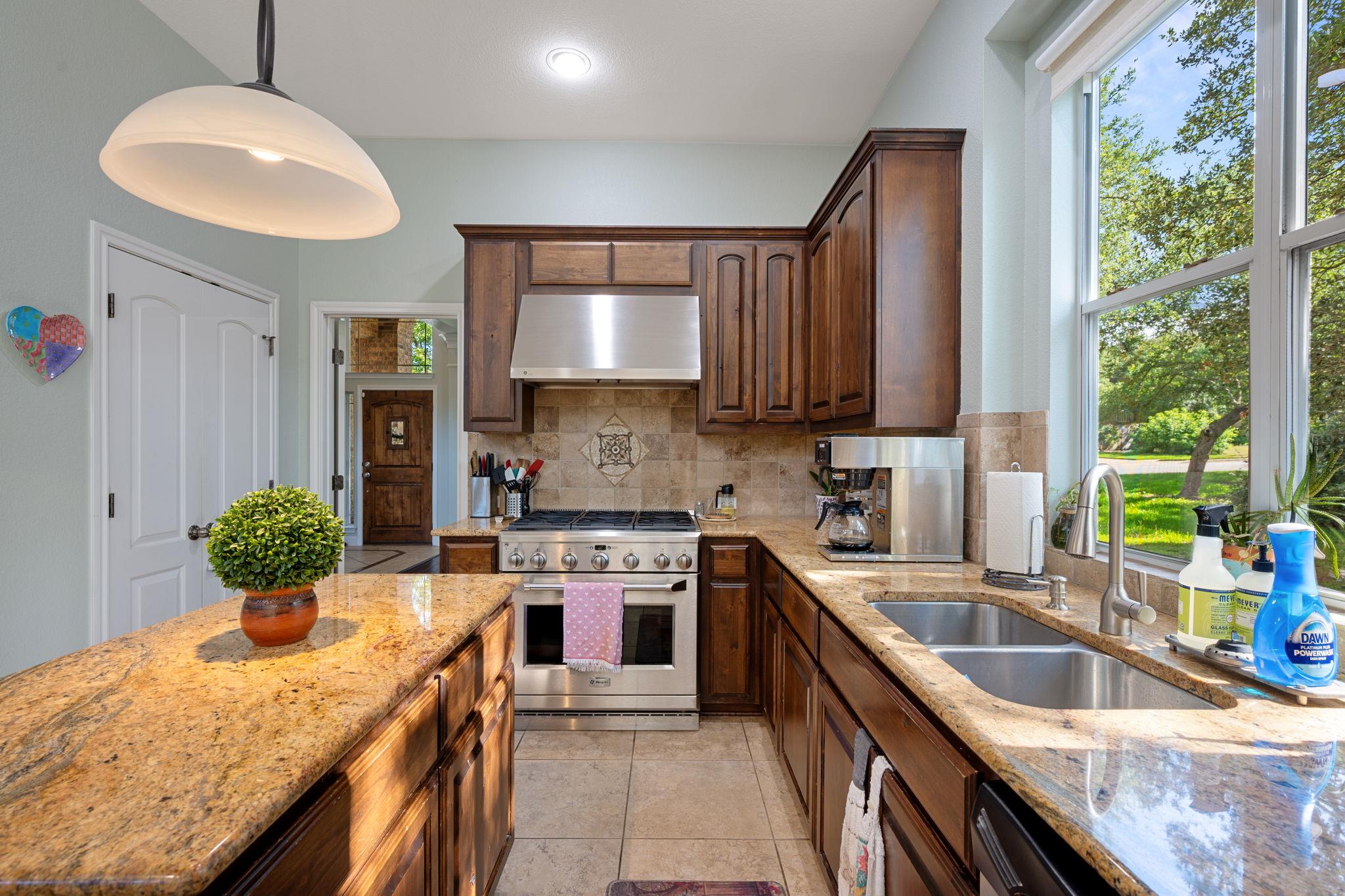 12300 Buvana Dr, Austin, TX 78739