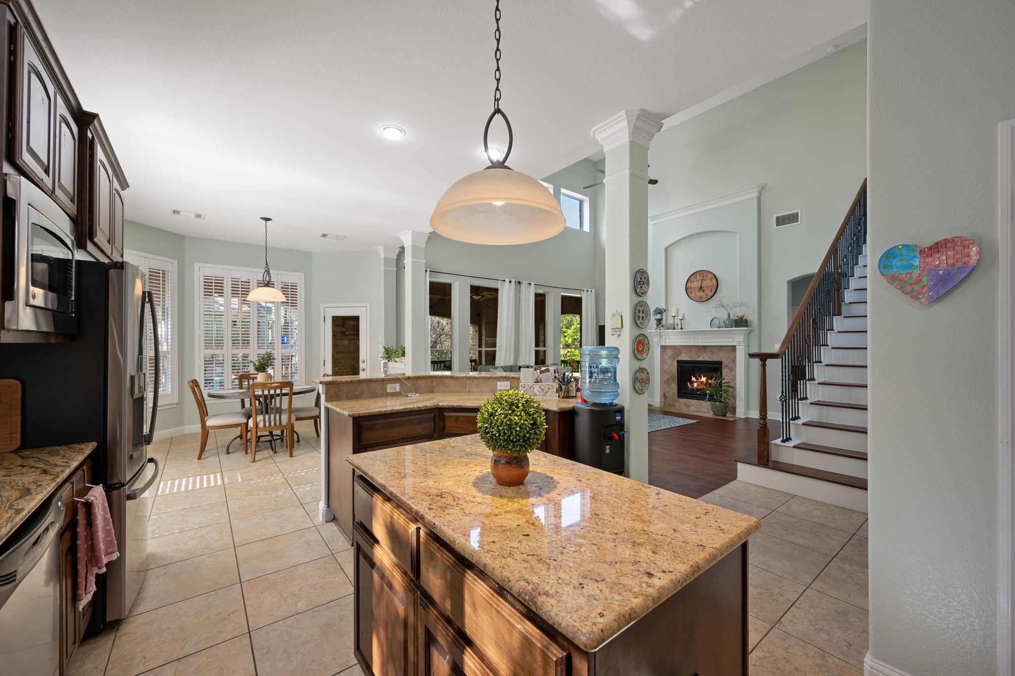 12300 Buvana Dr, Austin, TX 78739