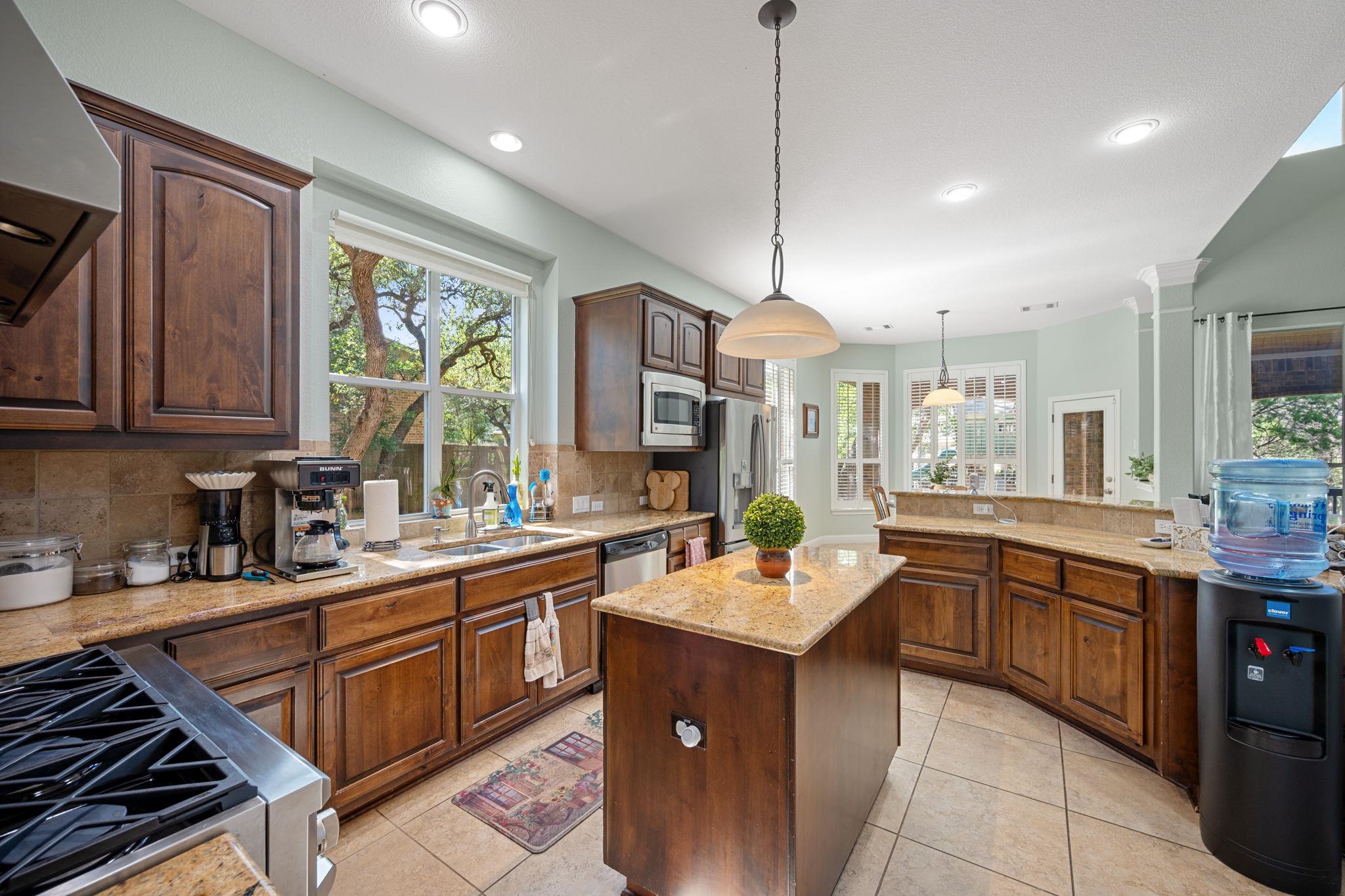 12300 Buvana Dr, Austin, TX 78739