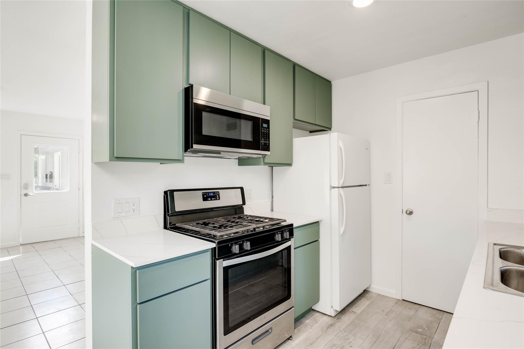 3304 Dolphin Cv # A, Austin, TX 78704