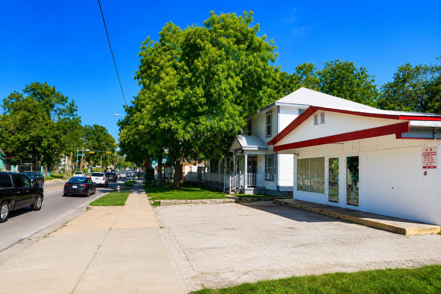 2113 E Cesar Chavez St, Austin, TX 78702