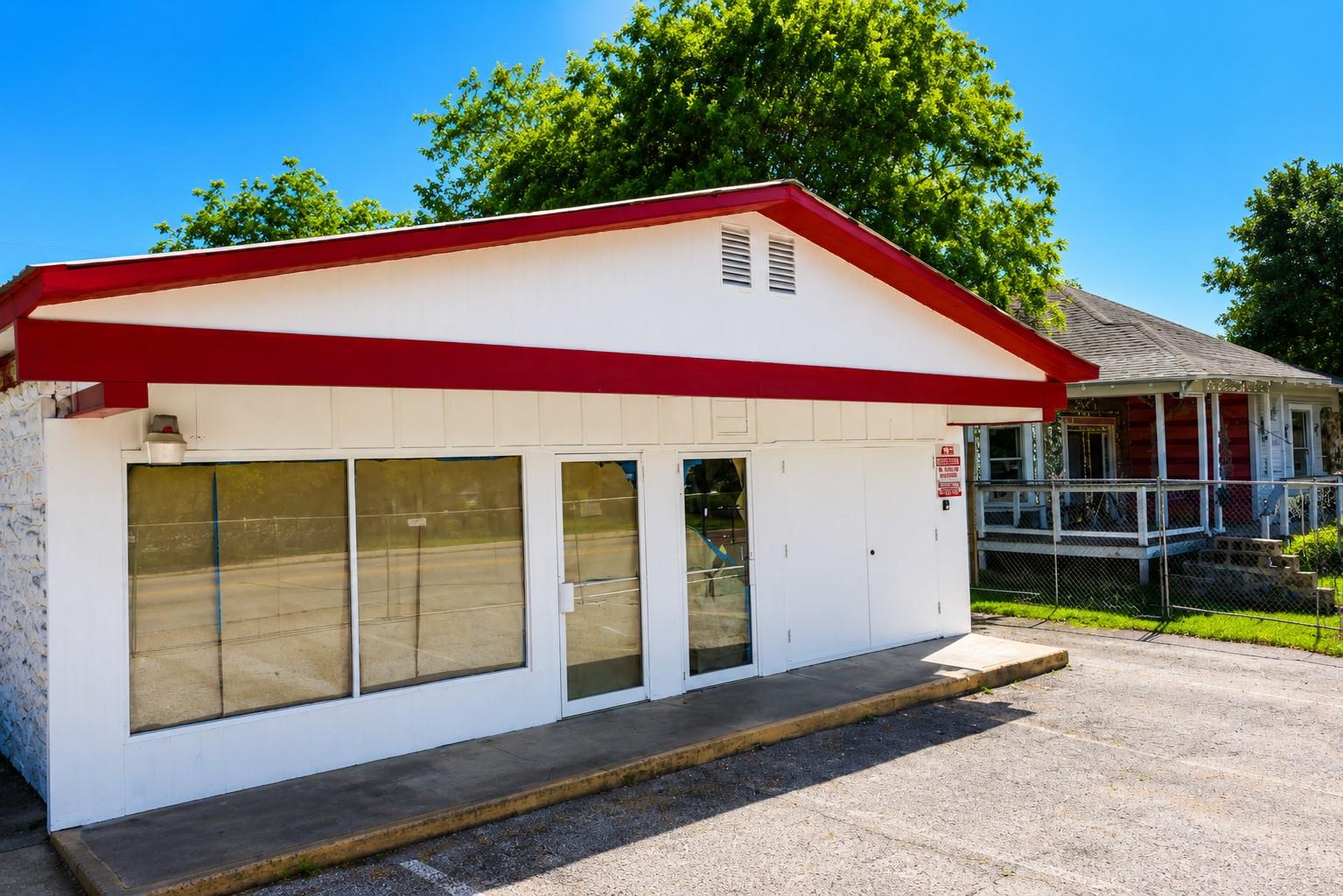 2113 E Cesar Chavez St, Austin, TX 78702