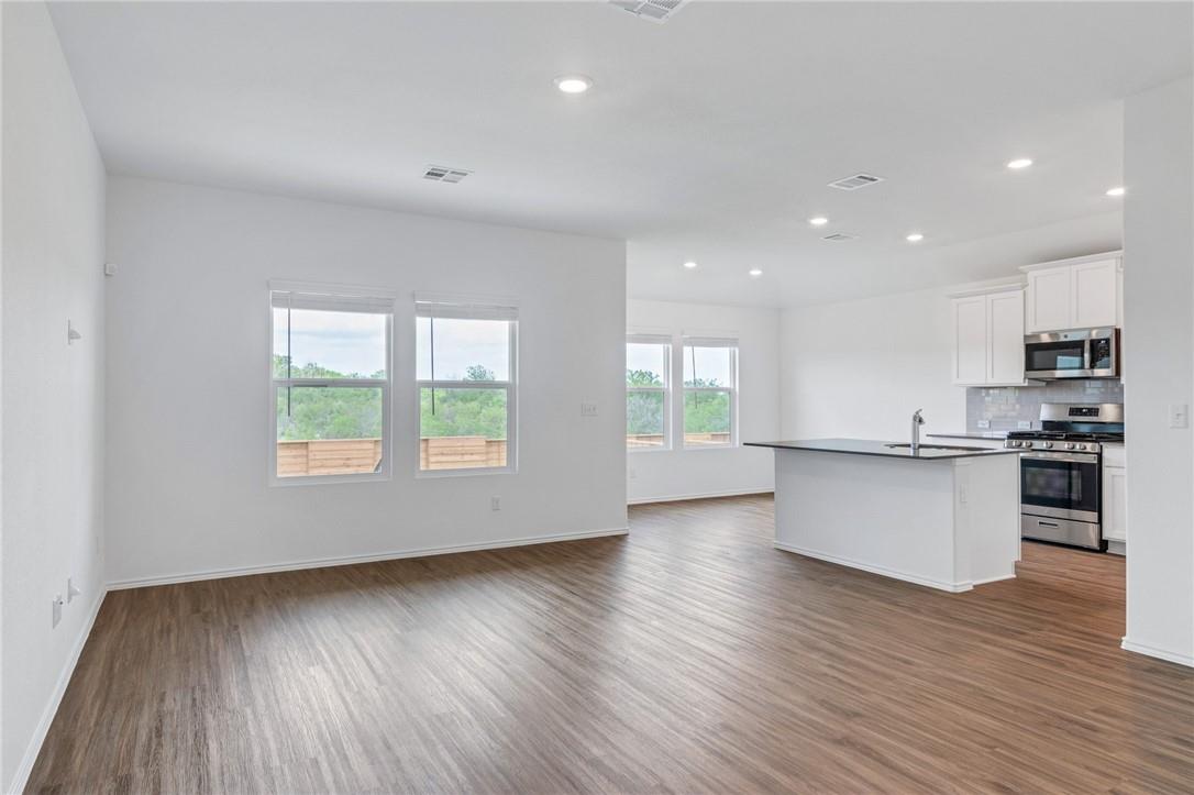 500 Jack Ryan St, Kyle, TX 78640