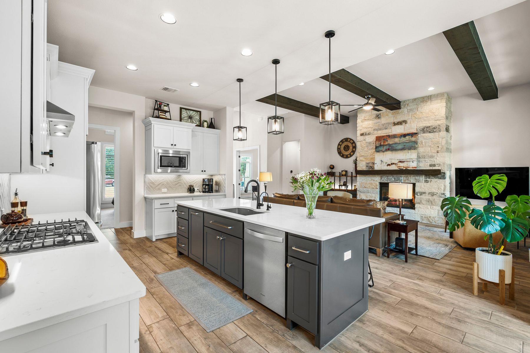 111 Bee Brush Ct, Georgetown, TX 78628