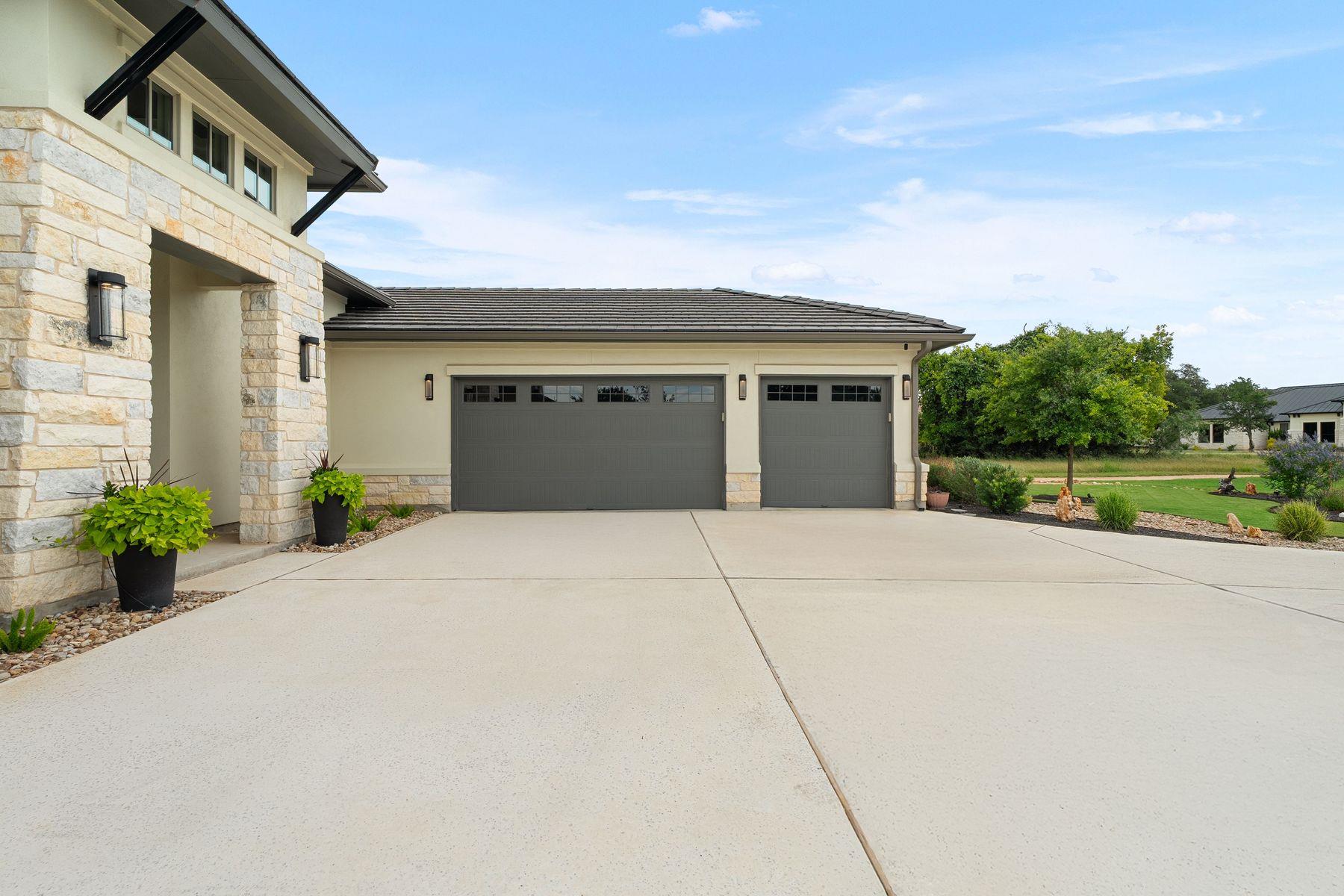 111 Bee Brush Ct, Georgetown, TX 78628