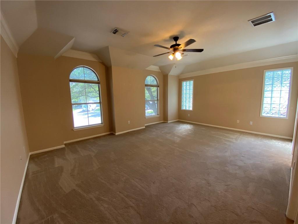 4 Muirfield Greens Cv, Lakeway, TX 78738